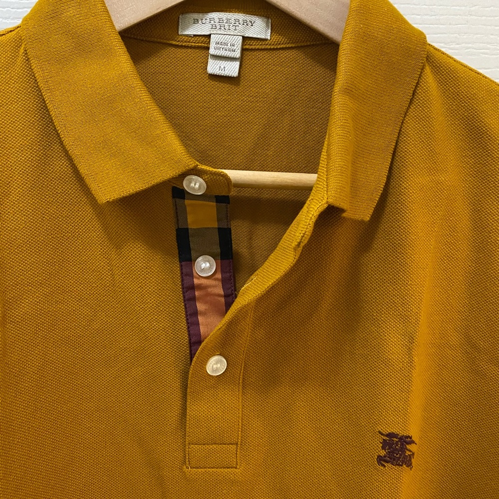 Burberry shirt in excellent condition.